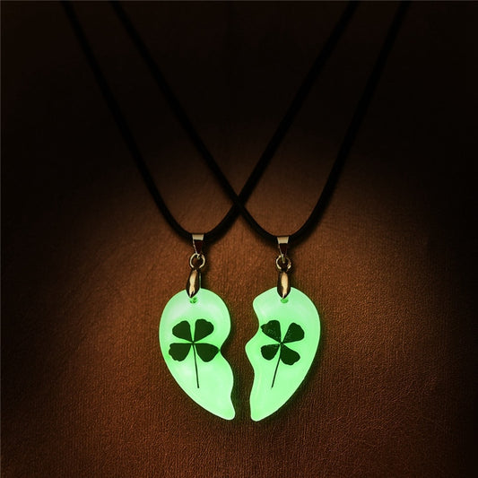 Glowing In The Dark 2pcs Heart Lovers Necklace